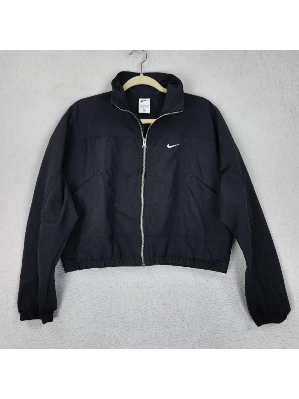 Nike Jacket Womens Small Black Woven Full Zip Lightweight Cropped Windbreaker